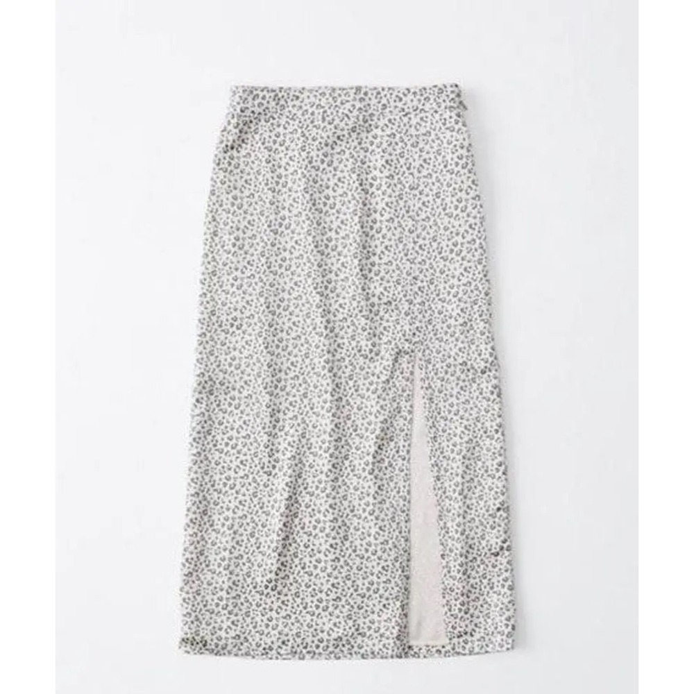 Abercrombie & Fitch Festival Satin Resort Animal Print Midi Skirt Women's‎ Small